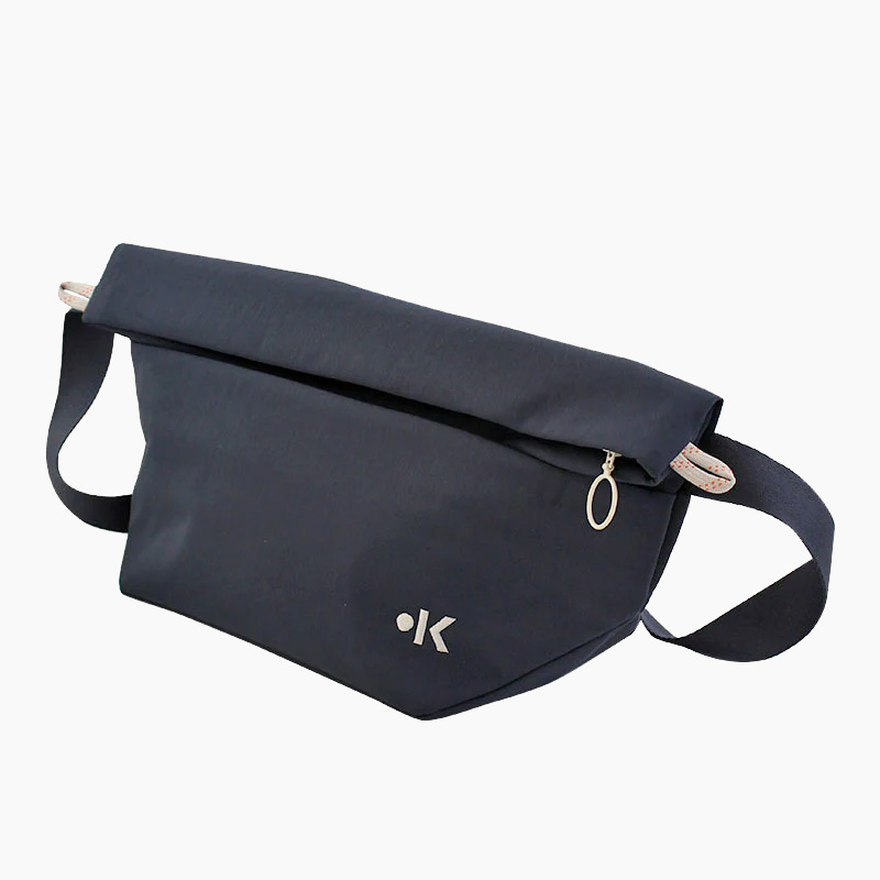Kaala Taavi Sling Bag – Mørkeblå Yogaudstyr på udsalg!
