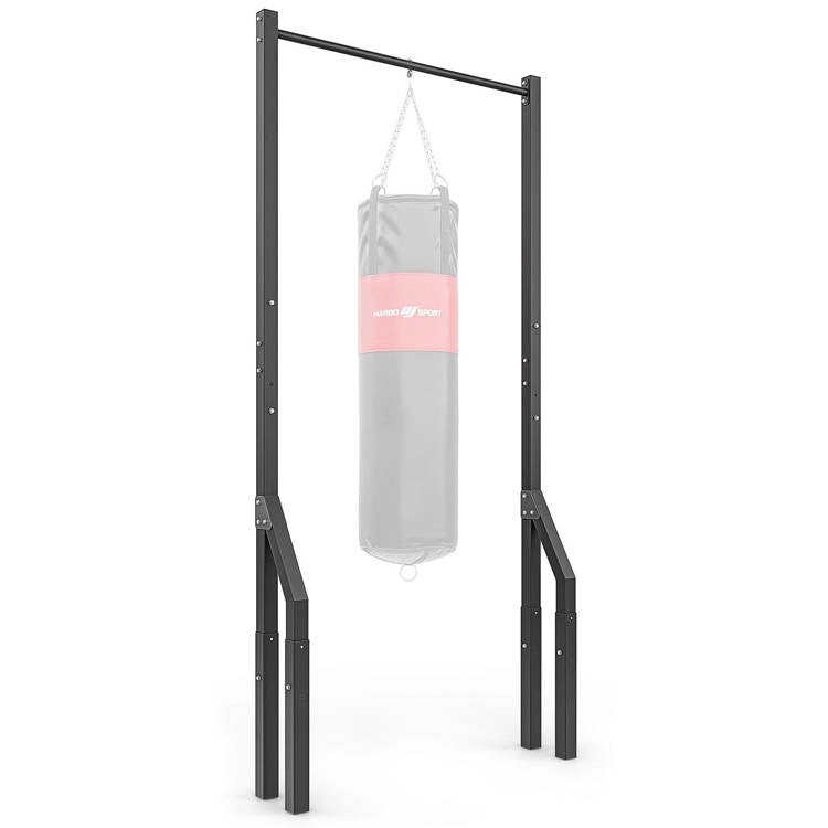 Pull-up bar med boksepudeholder til udendørs træning
