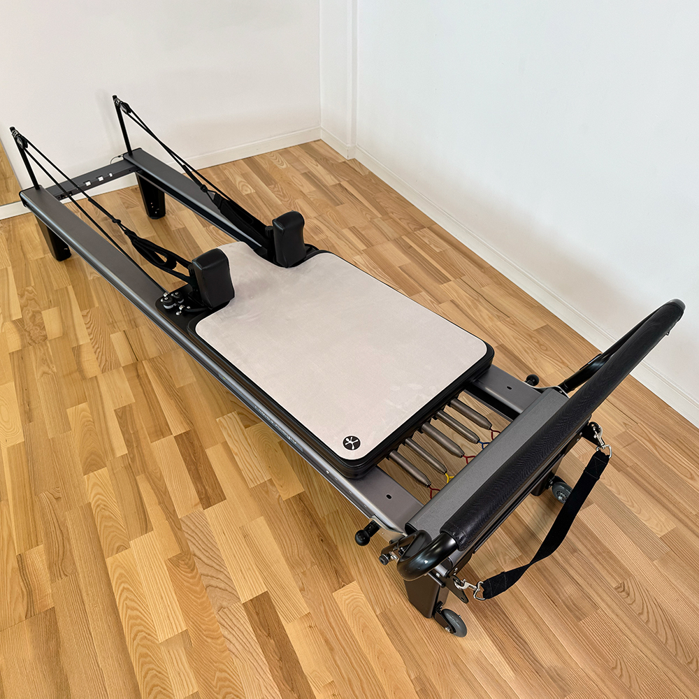 Pilates Reformer Måtte (Stone/Hvid) – Forbedr din træning!